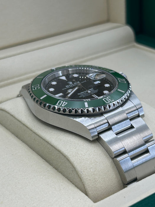 Rolex Submariner Date 126610LV (Kermit) Stainless Steel 41 mm Black Dial with Oyster Bracelet
